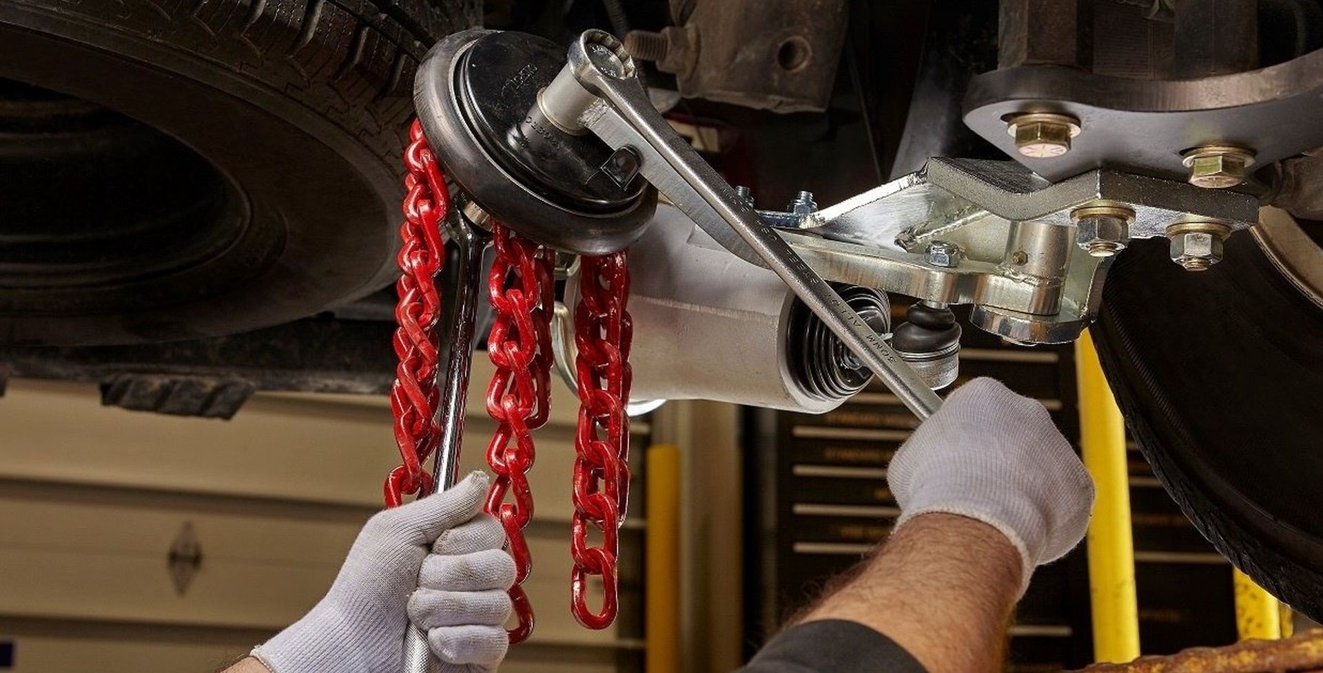 Onspot automatic tire chains: What mechanics need to know